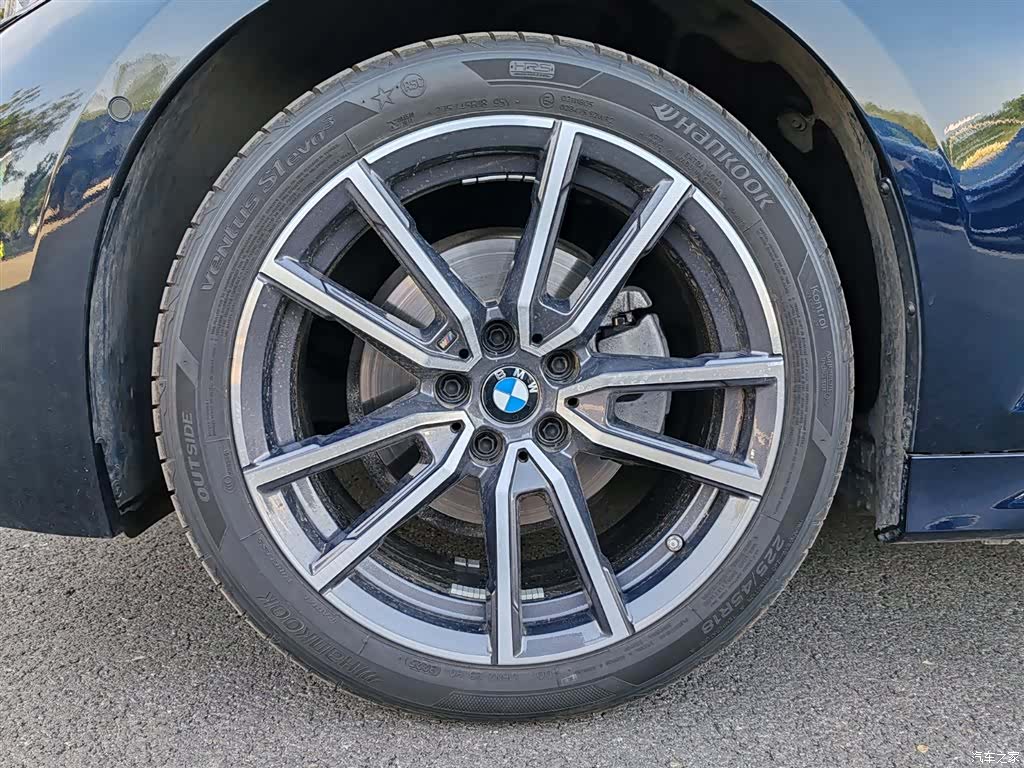 BMW 3 Series, 2025 8