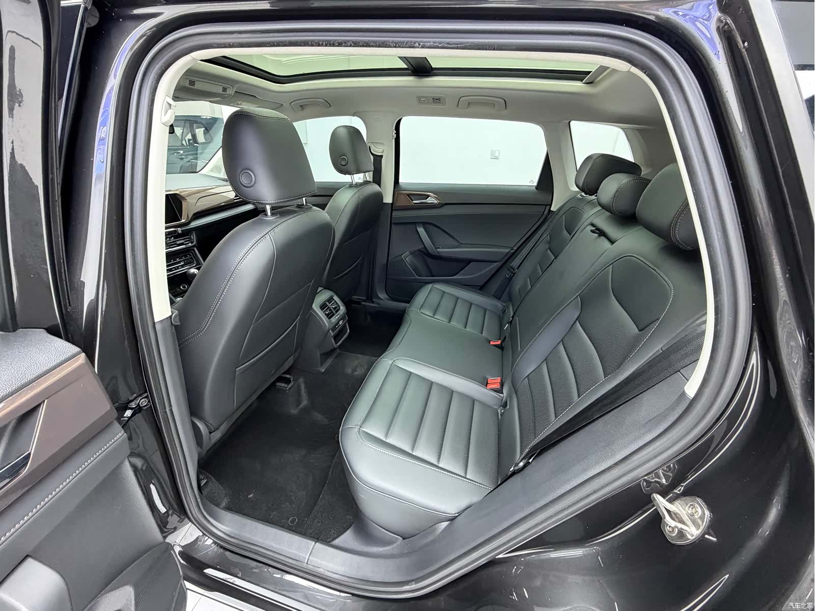 Volkswagen Tharu, 2022 13