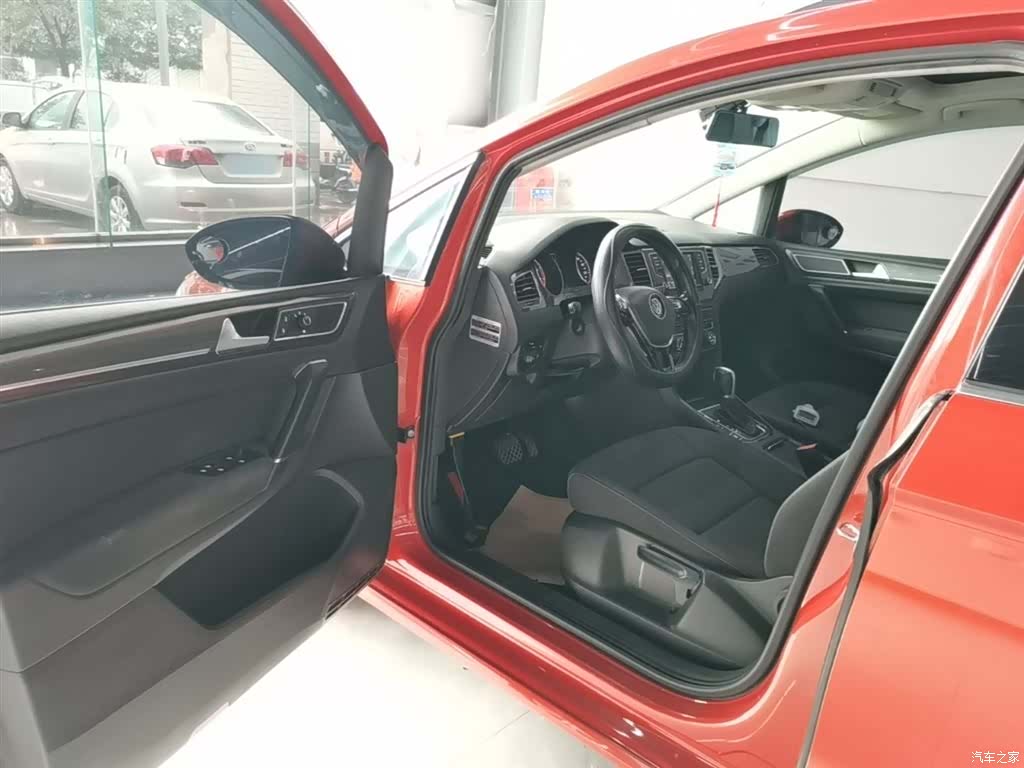 Volkswagen Golf, 2017 16
