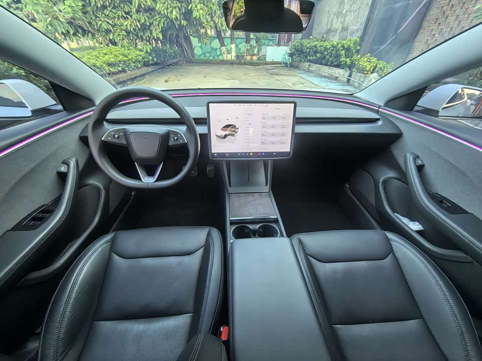 Tesla Model 3 Tesla Model 3