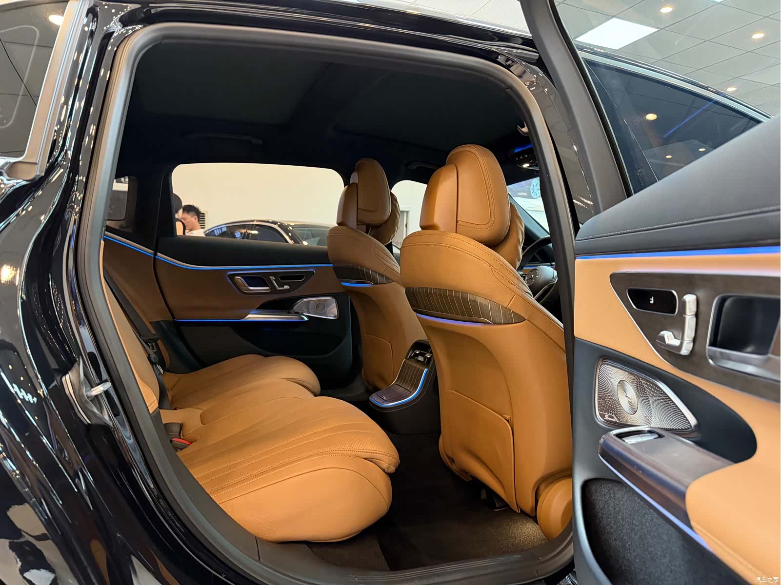 Mercedes-Benz E-Class, 2024 12