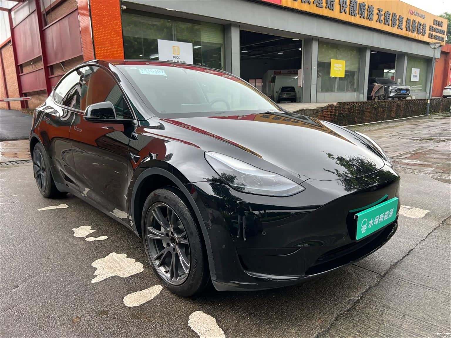 Tesla Model Y, 2023 9