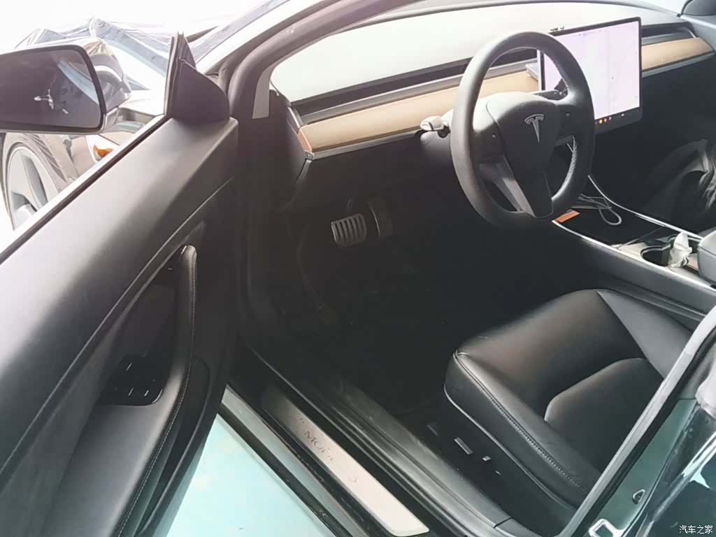 Tesla Model 3, 2020 16