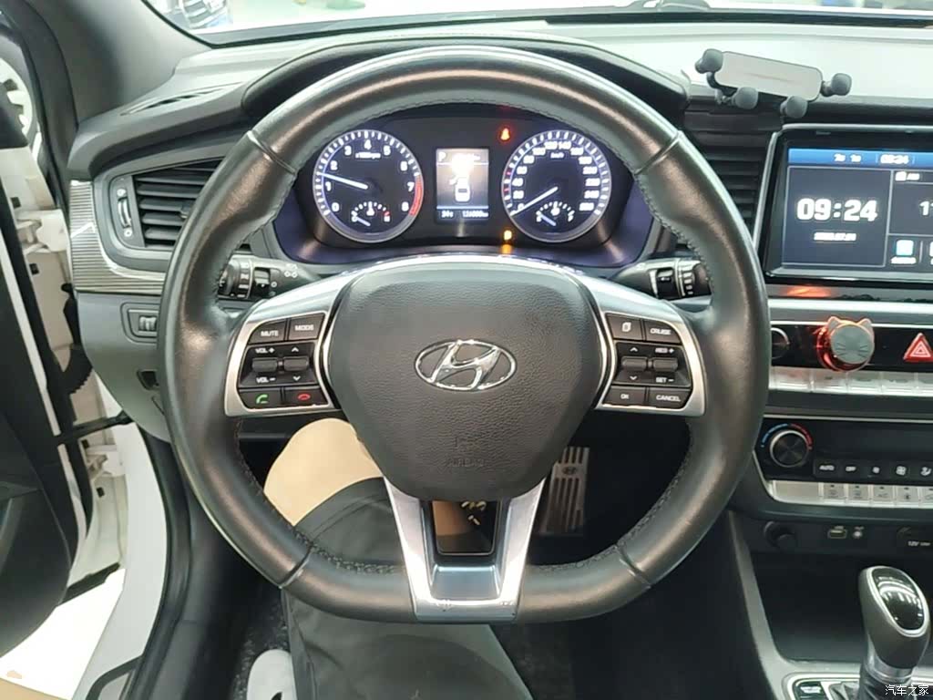 Hyundai Sonata, 2017 11
