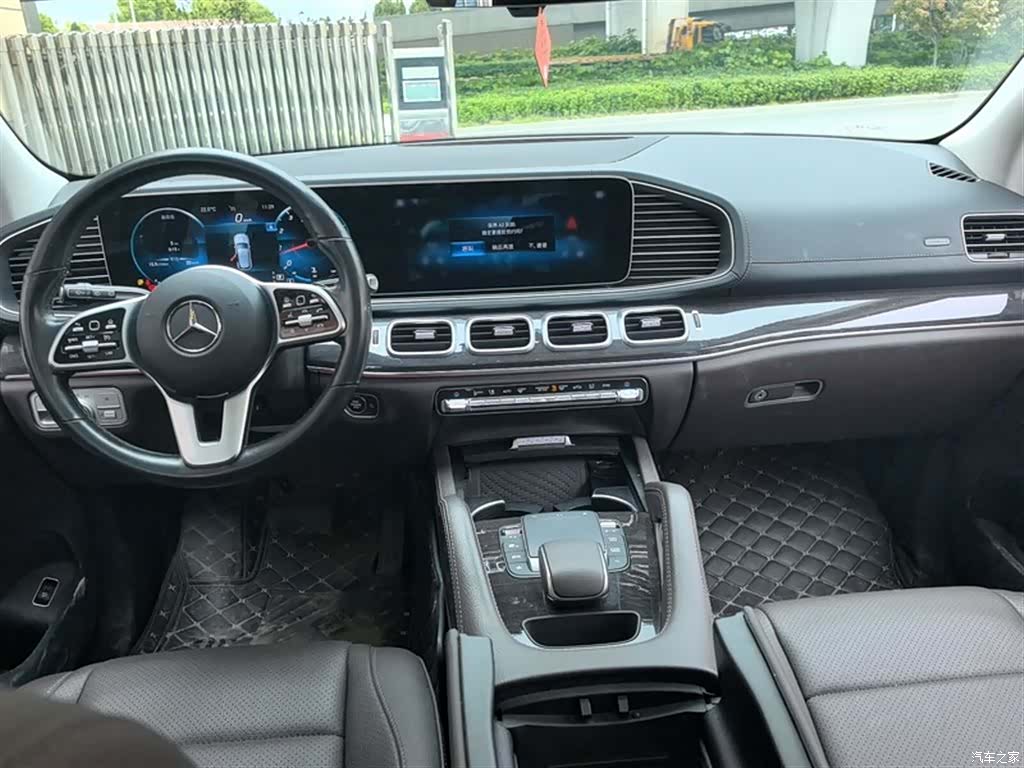 Mercedes-Benz GLE, 2022 все фото