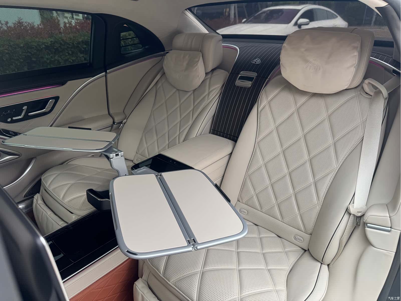 Maybach S-Class, 2023 8