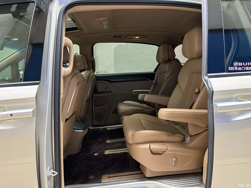 Buick GL8, 2021 10