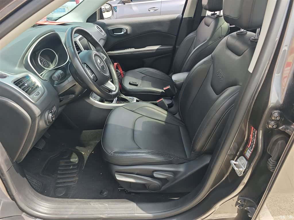 Jeep Compass, 2018 11