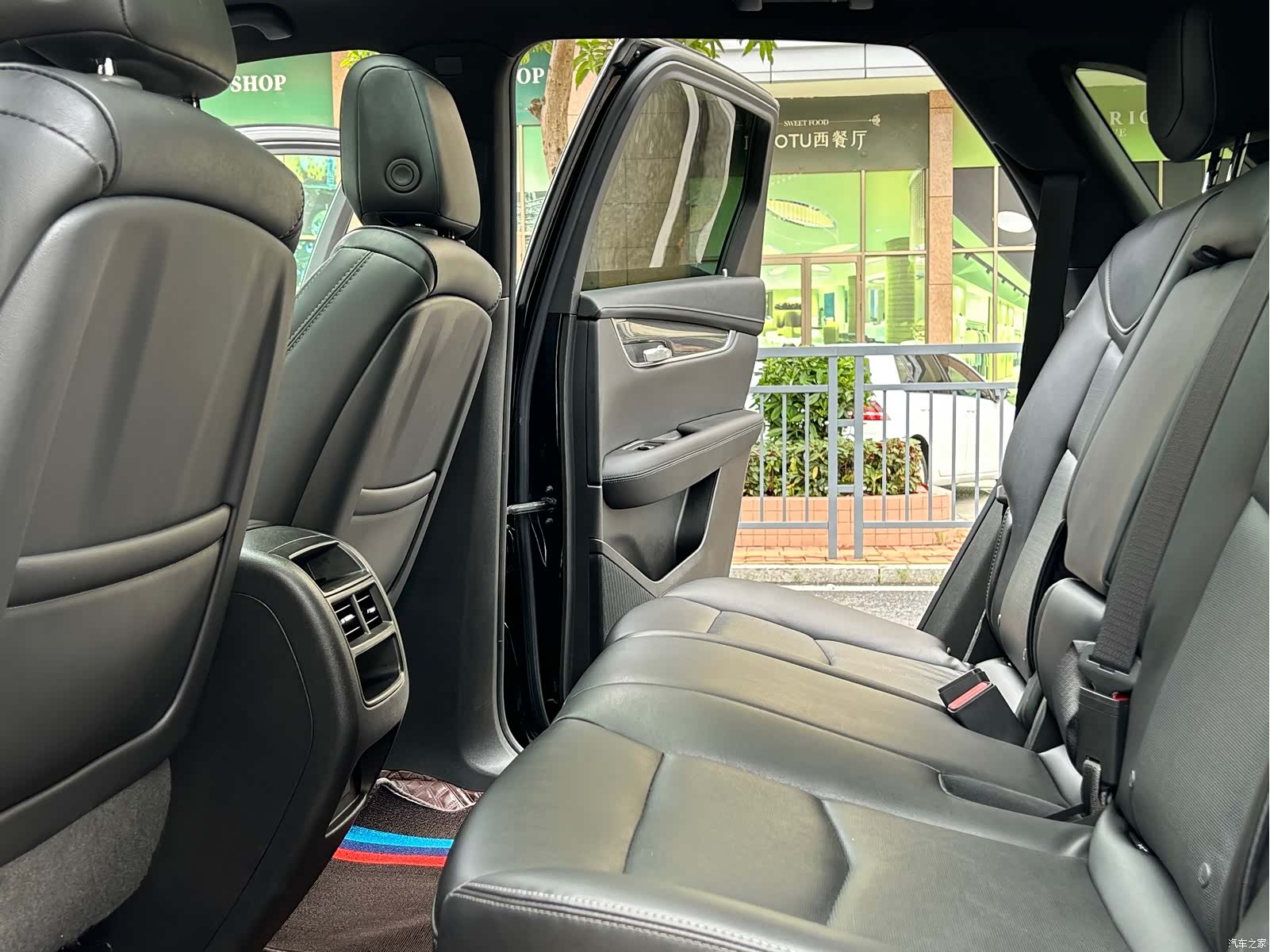 Cadillac XT5, 2023 32