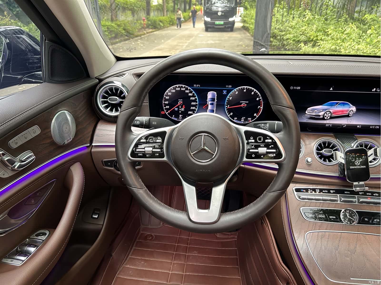 Mercedes-Benz E-Class, 2020 10