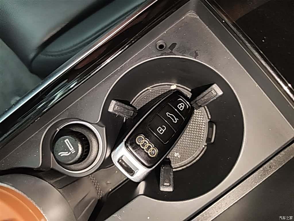 Audi A8L, 2019 9