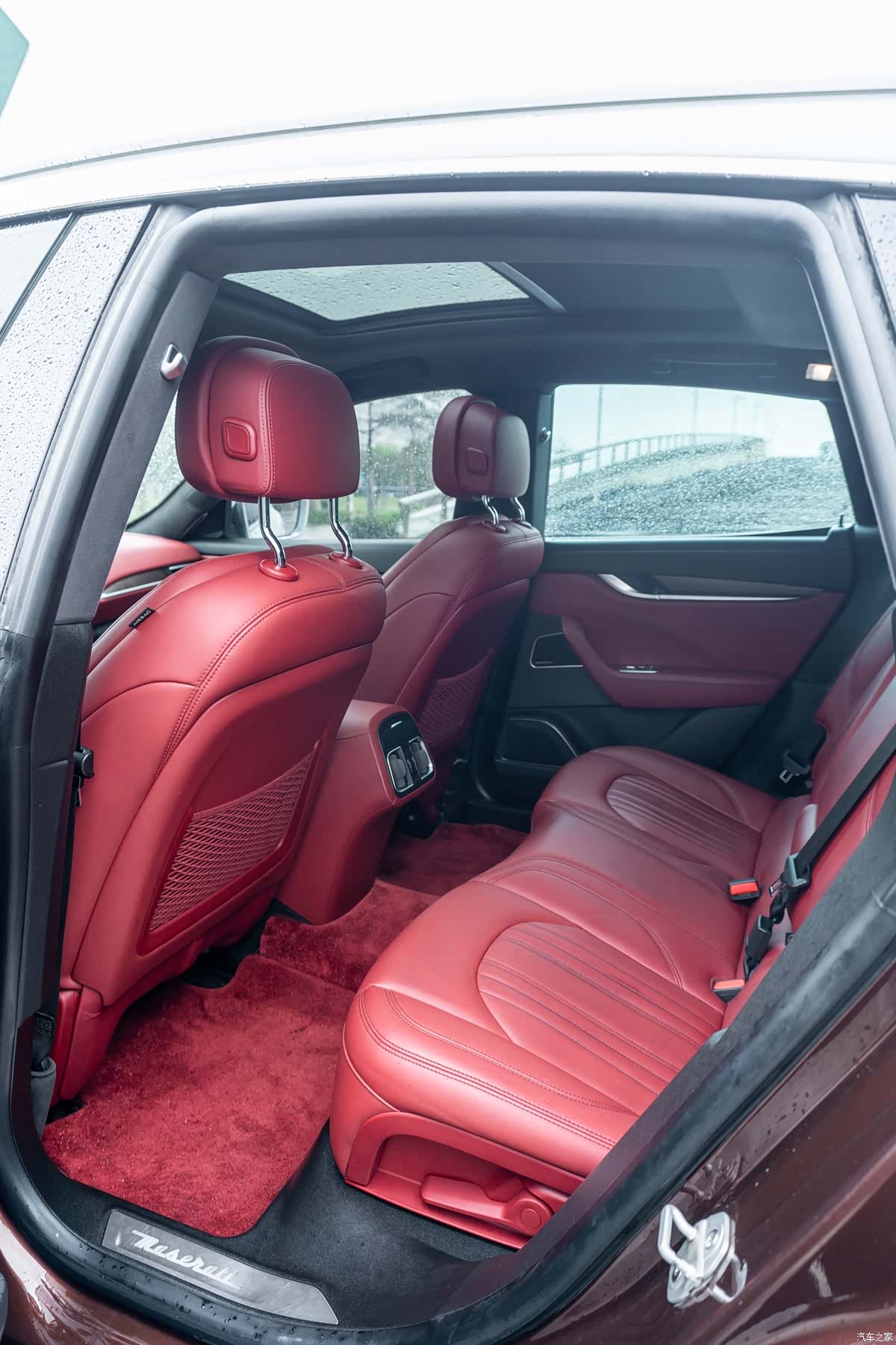 Maserati Levante, 2016 9