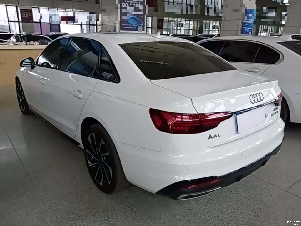 Audi A4L, 2023 все фото
