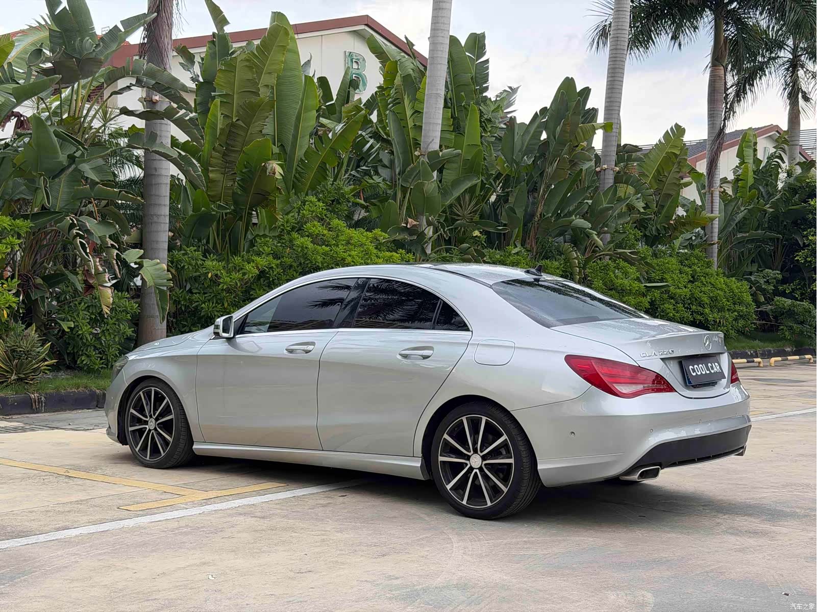 Mercedes-Benz CLA, 2015 13
