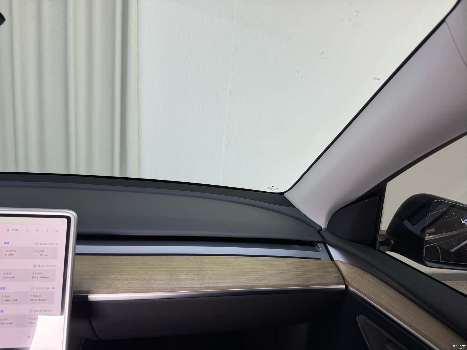 Tesla Model Y, 2022 28