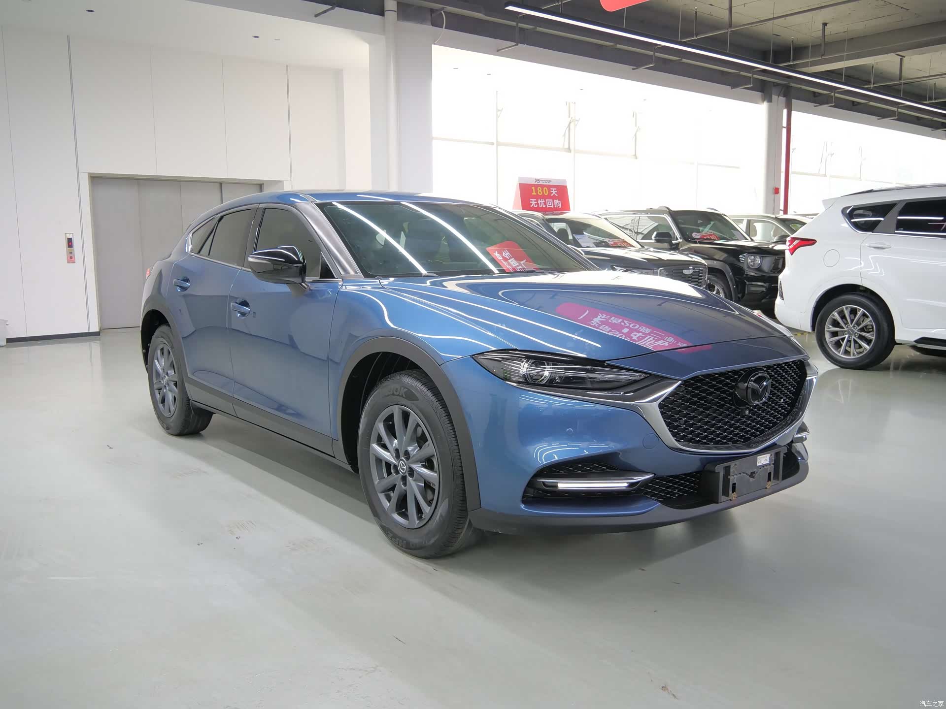 Mazda CX-4, 2022 3