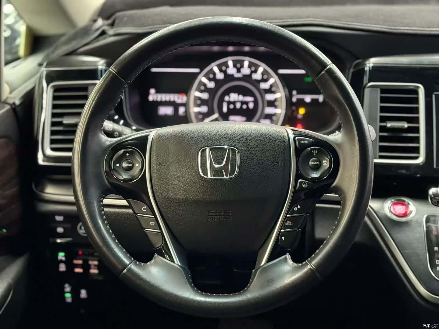 Honda Elysion, 2016 все фото
