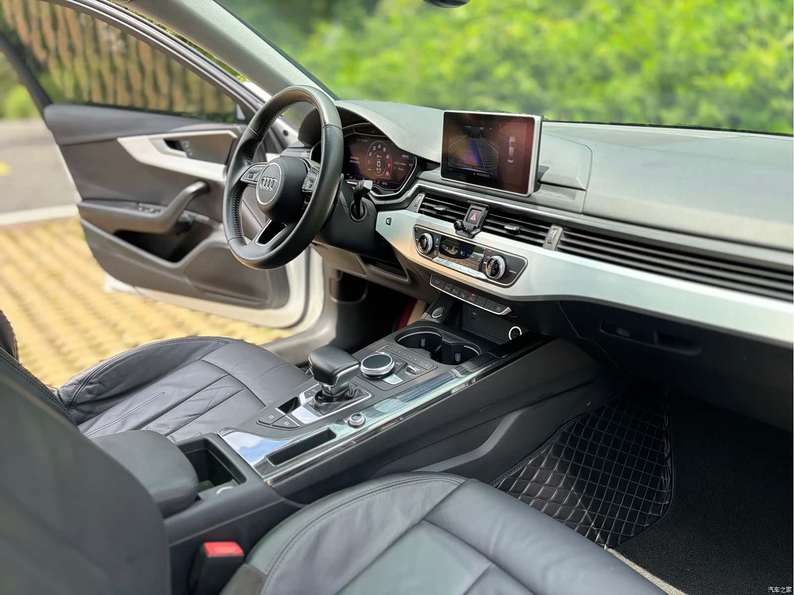 Audi A4L, 2019 6