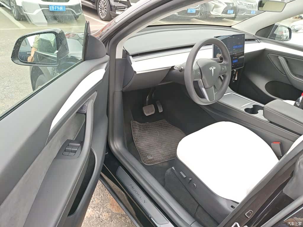 Tesla Model Y, 2021 16