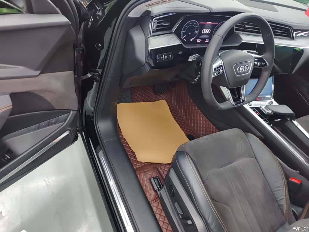 Audi e-tron, 2023 16