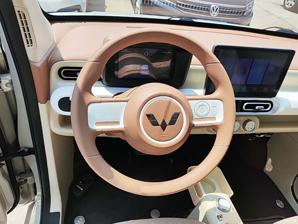 Wuling MINIEV, 2025 11