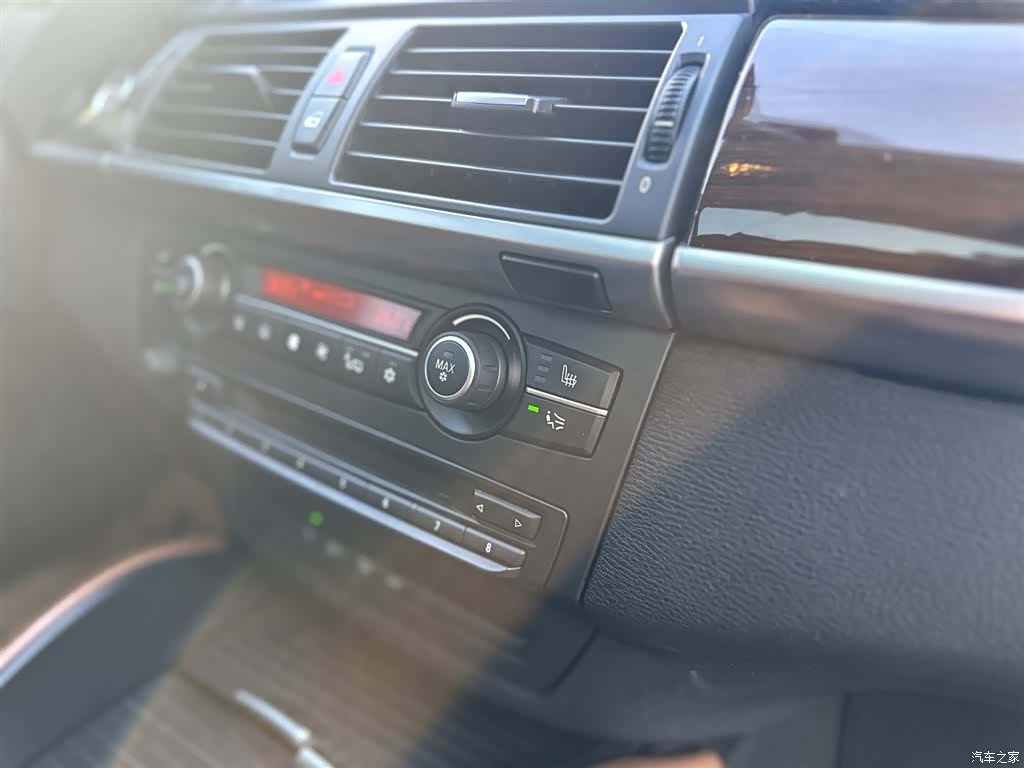BMW X6, 2014 12