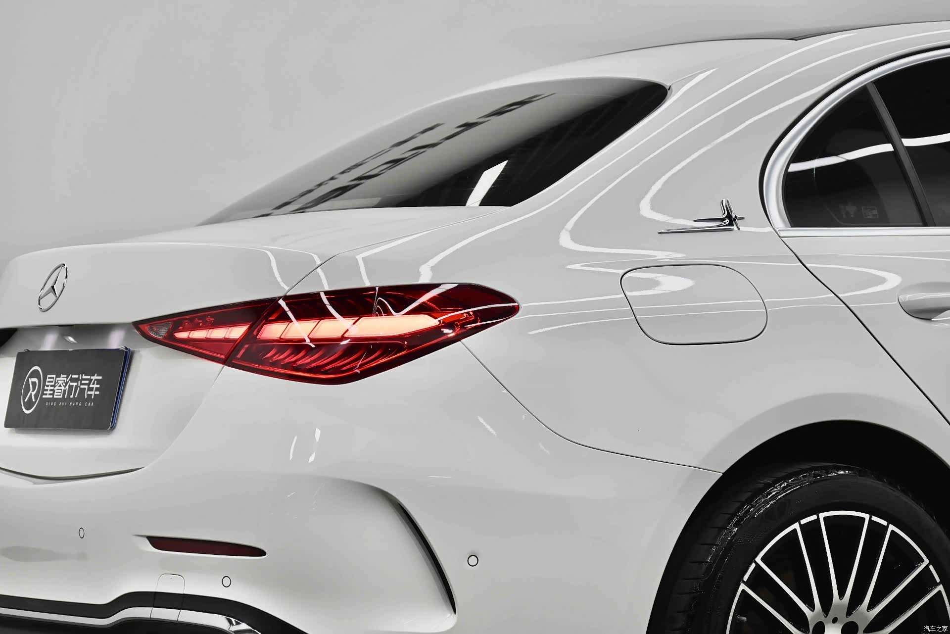 Mercedes-Benz C-Class, 2024 15