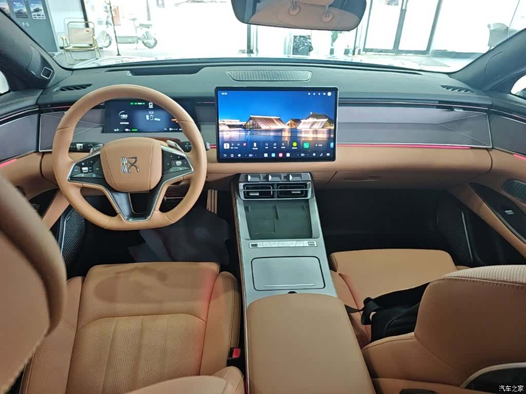 BYD Han, 2025 10