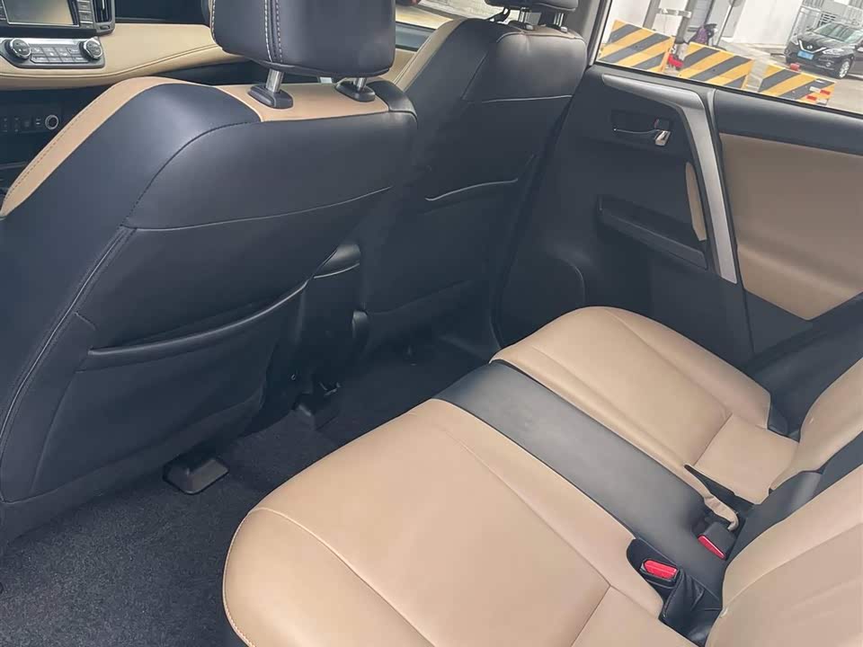 Toyota RAV4 Rongfang