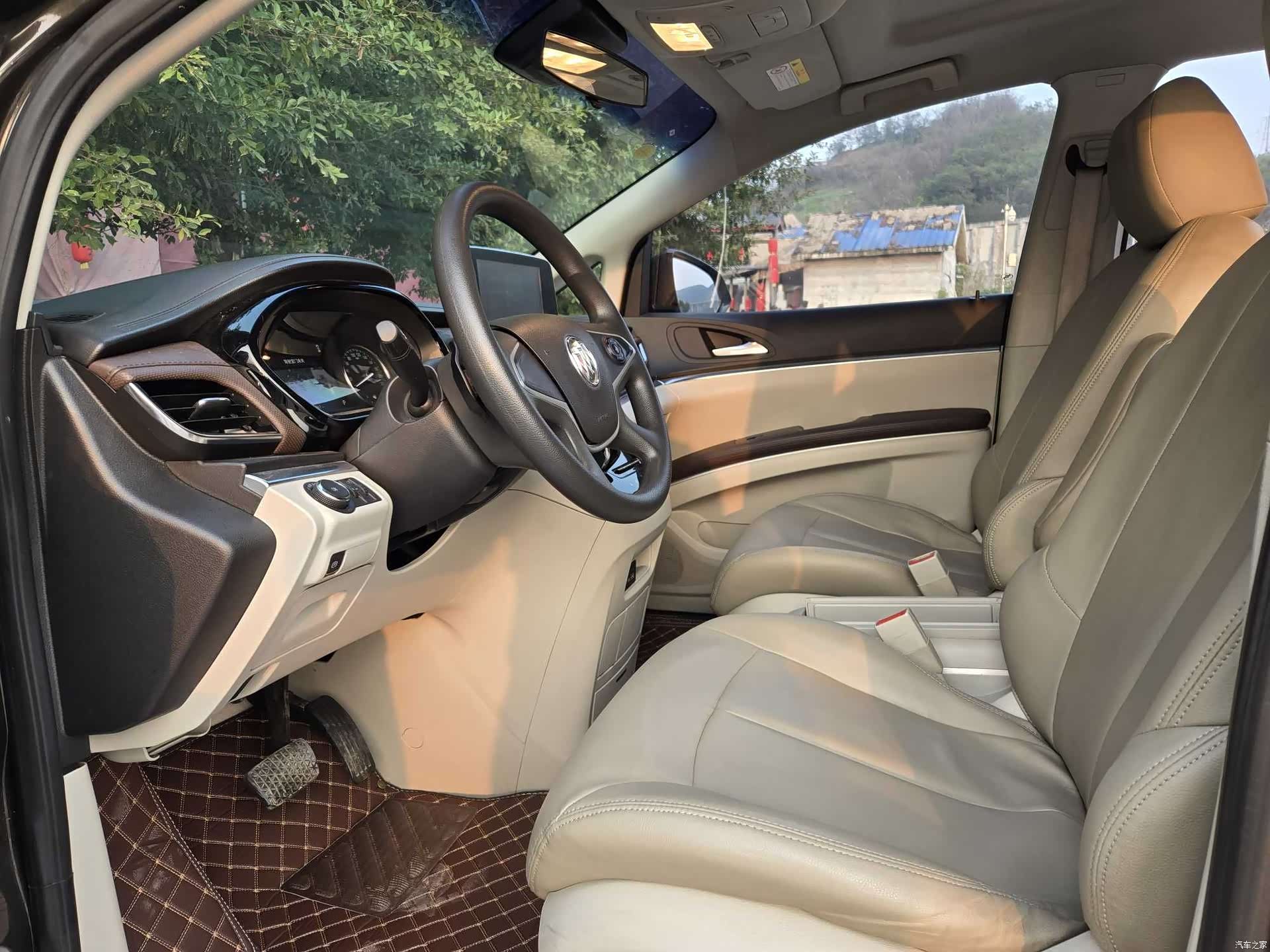 Buick GL8, 2022 10