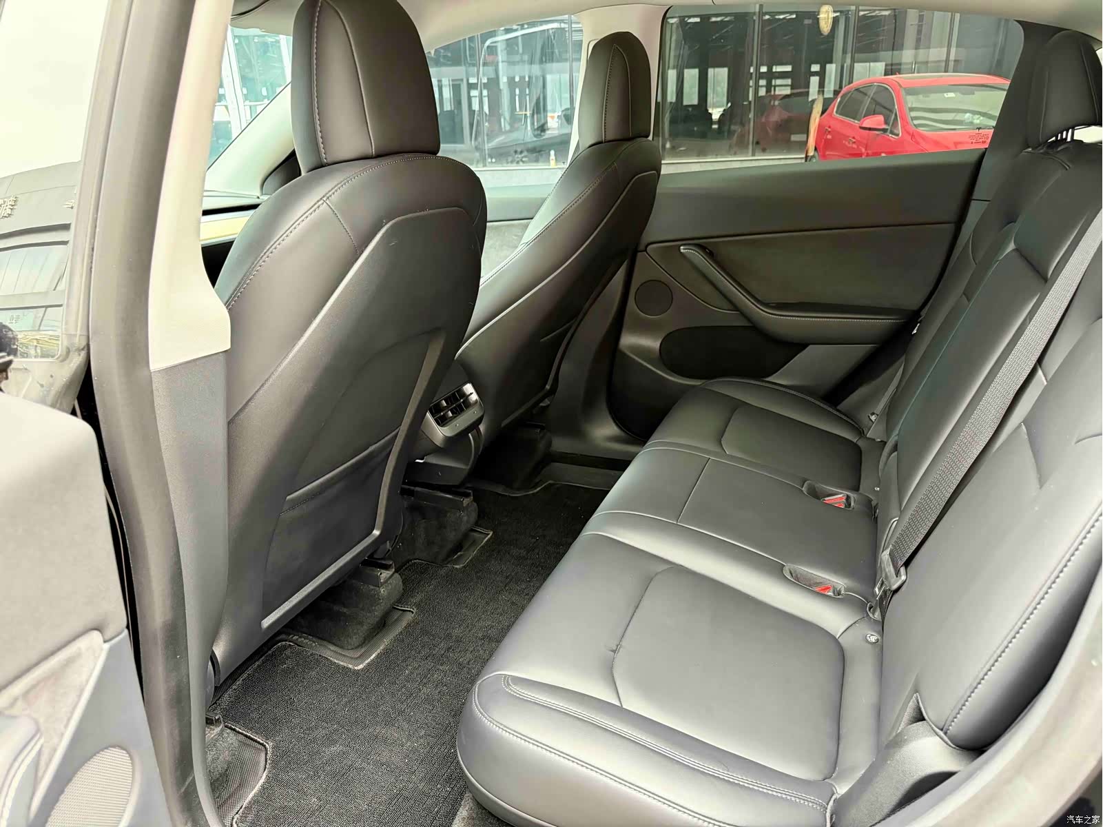 Tesla Model Y, 2022 9