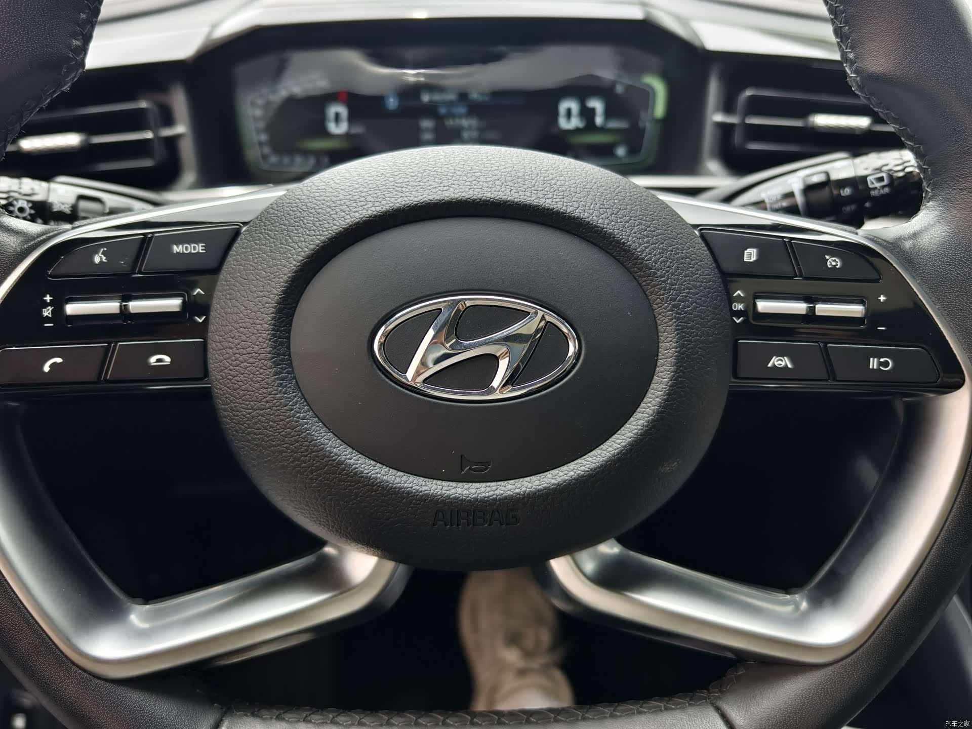 Hyundai Custo, 2023 12