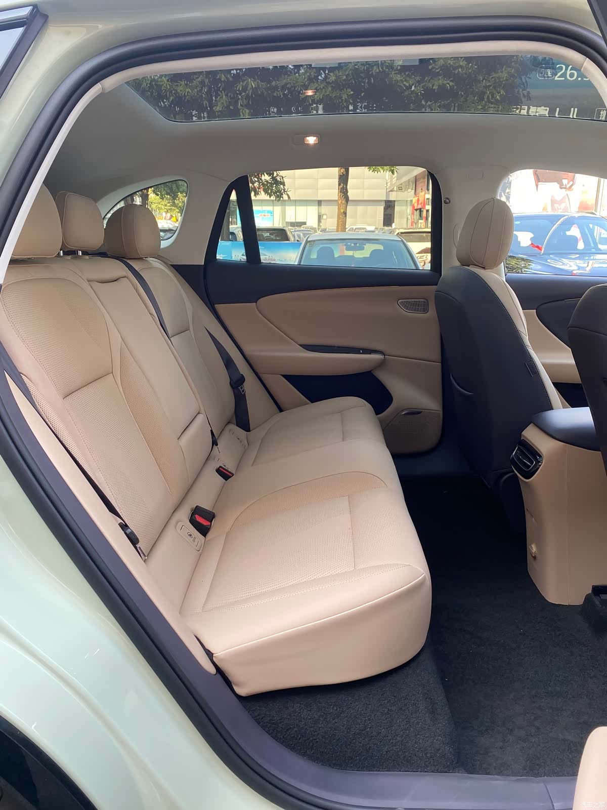 Hongqi 06, 2026 10