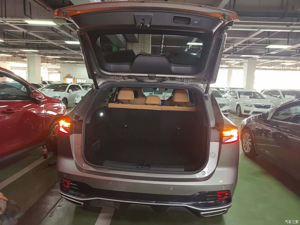 Roewe RX5, 2023 15