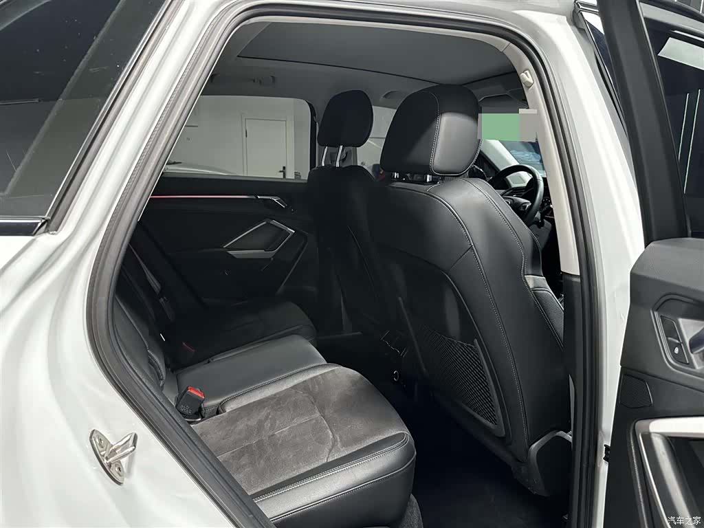 Audi Q3, 2023 18