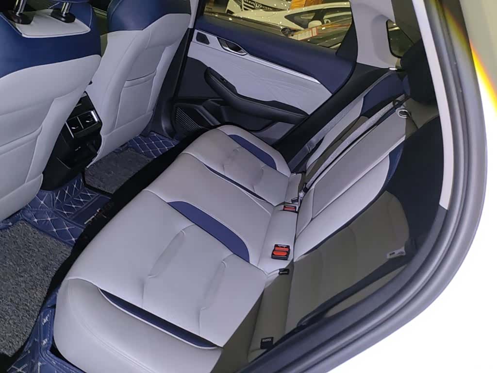 Geely Preface, 2022 17
