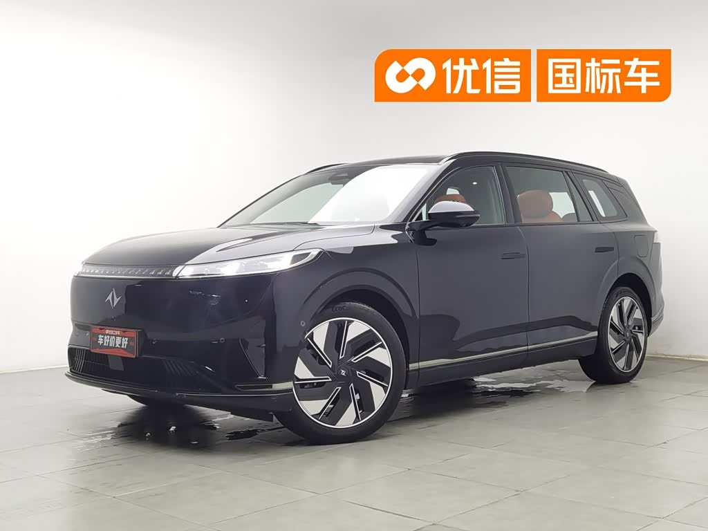 Dongfeng eπ008
