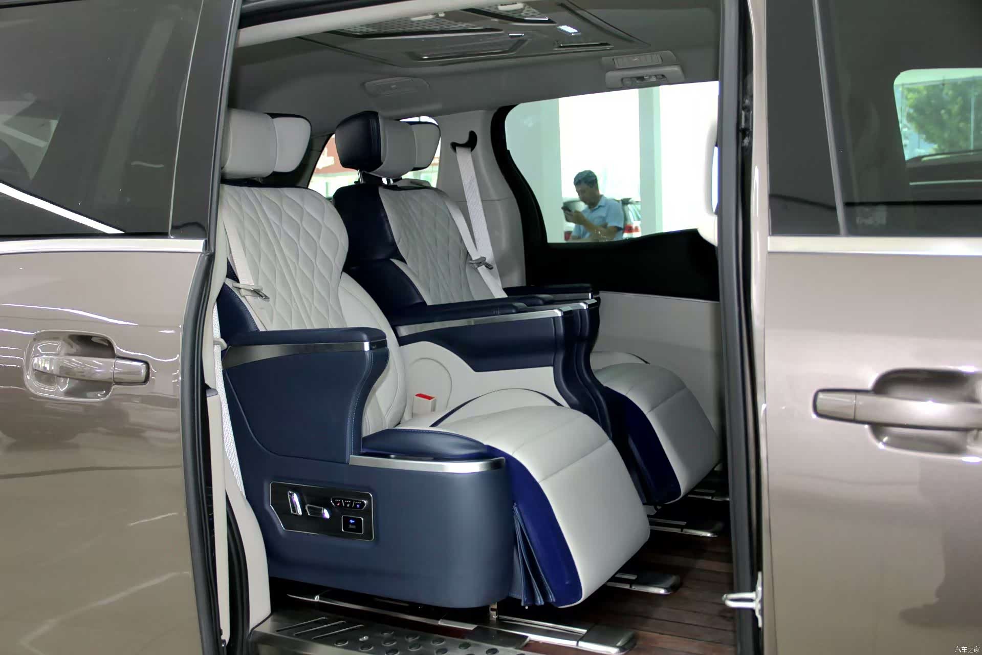 Buick GL8, 2022 8