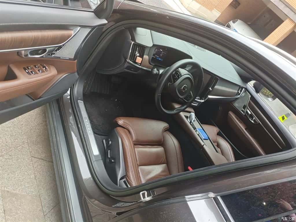 Volvo V90, 2023 все фото