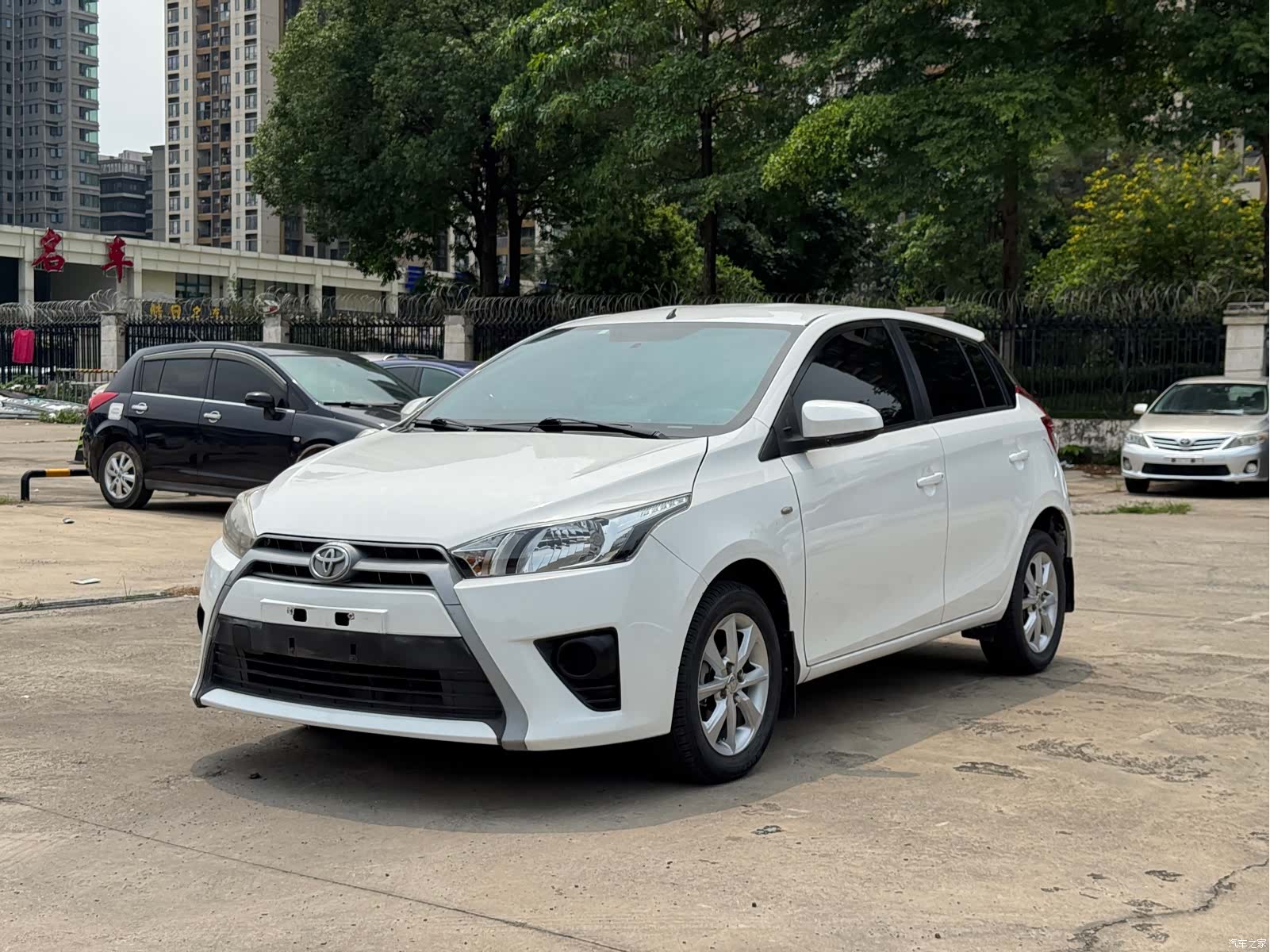 Toyota YARiS L
