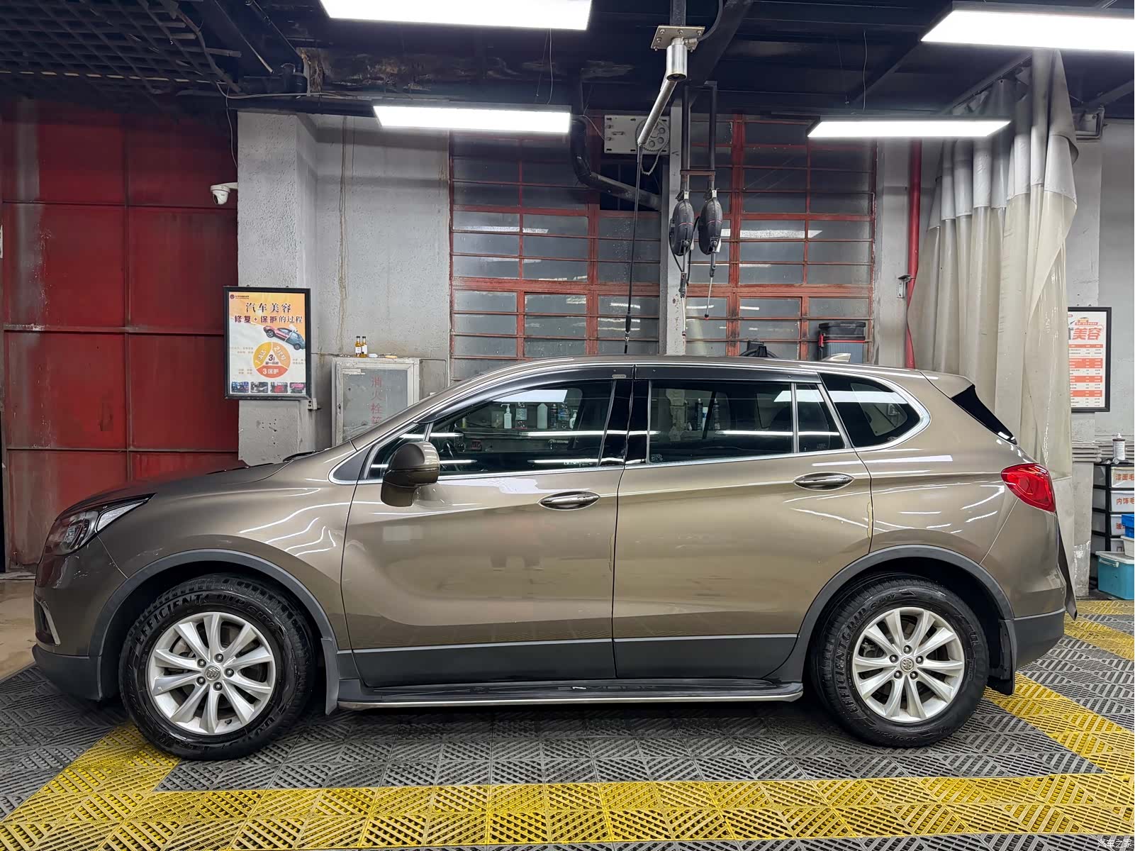 Buick Envision Plus, 2017 3