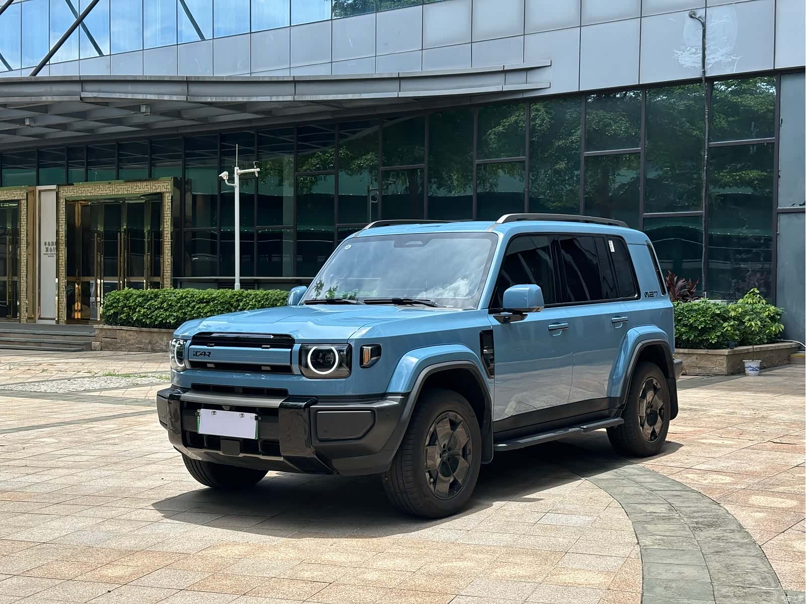 Chery V27