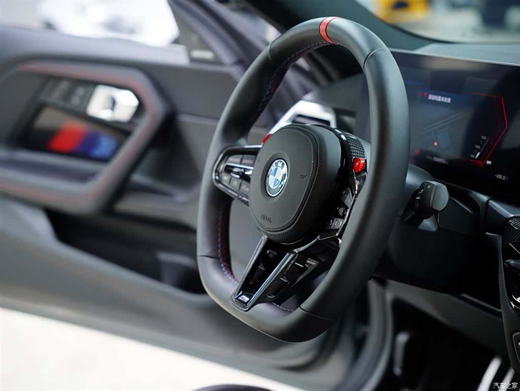 BMW M2, 2026 40