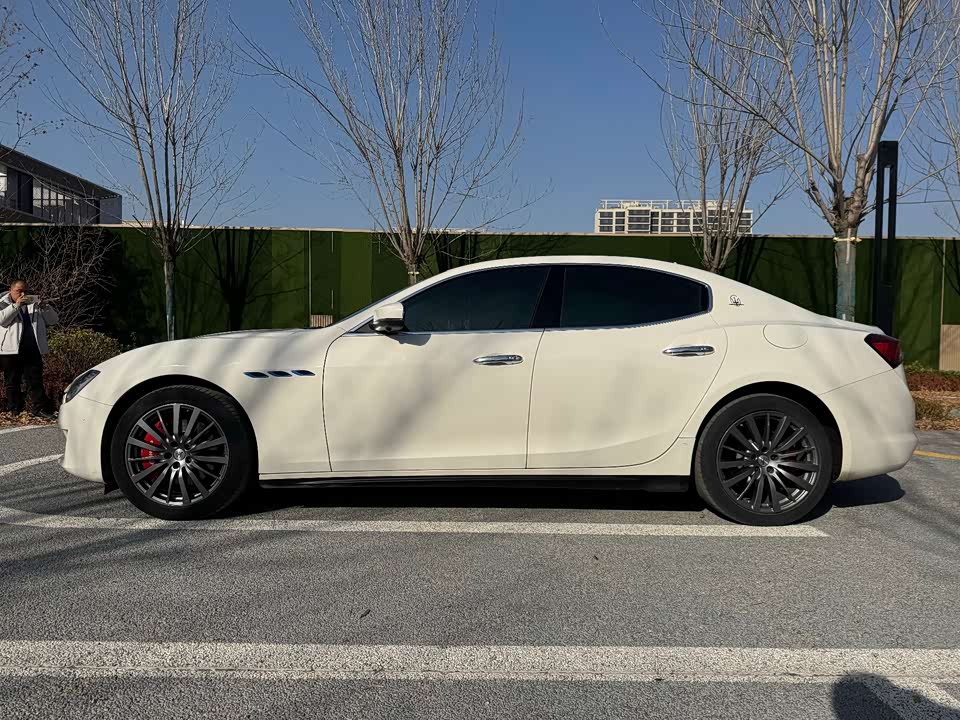Maserati Ghibli