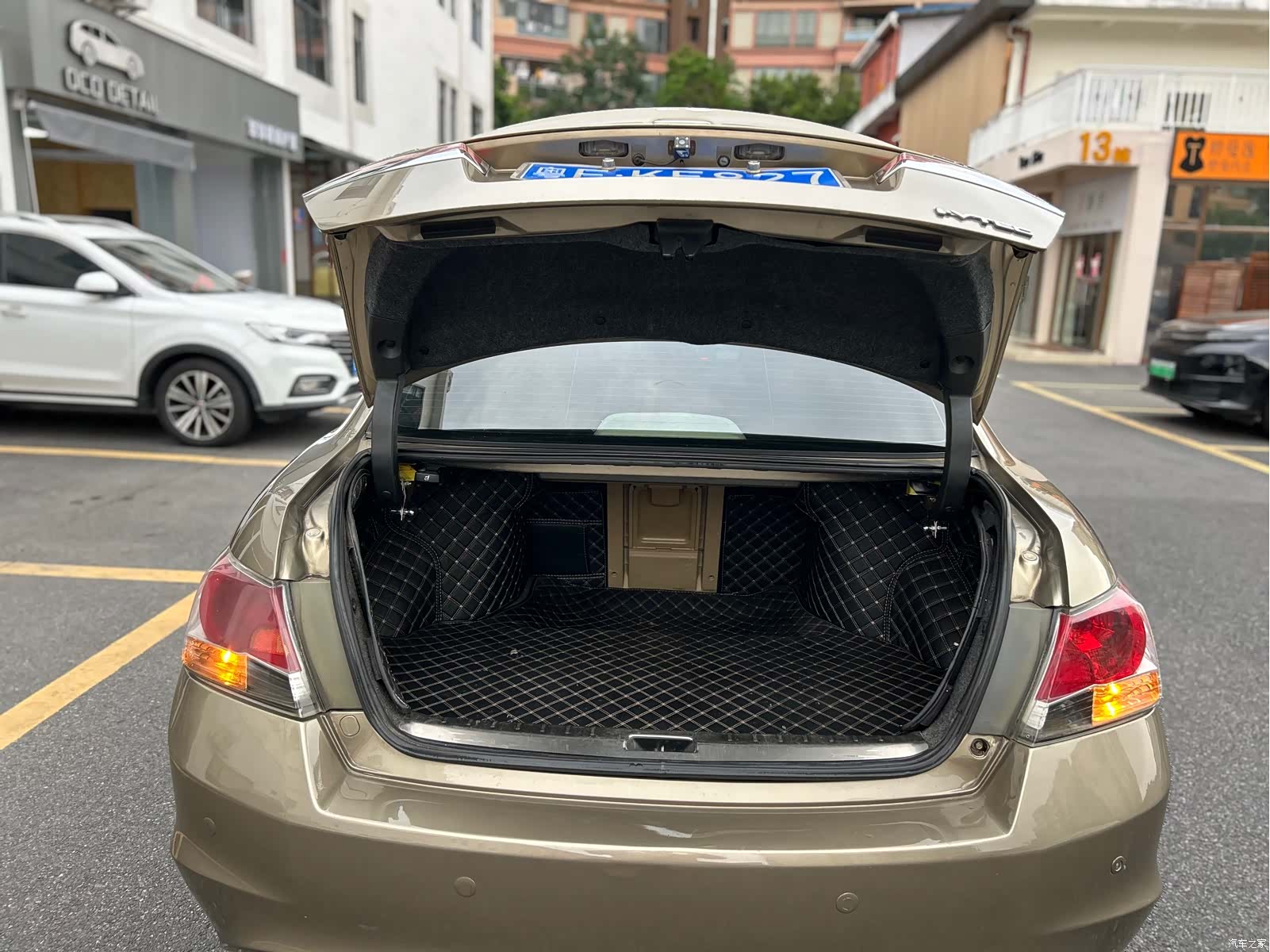 Honda Accord, 2012 36