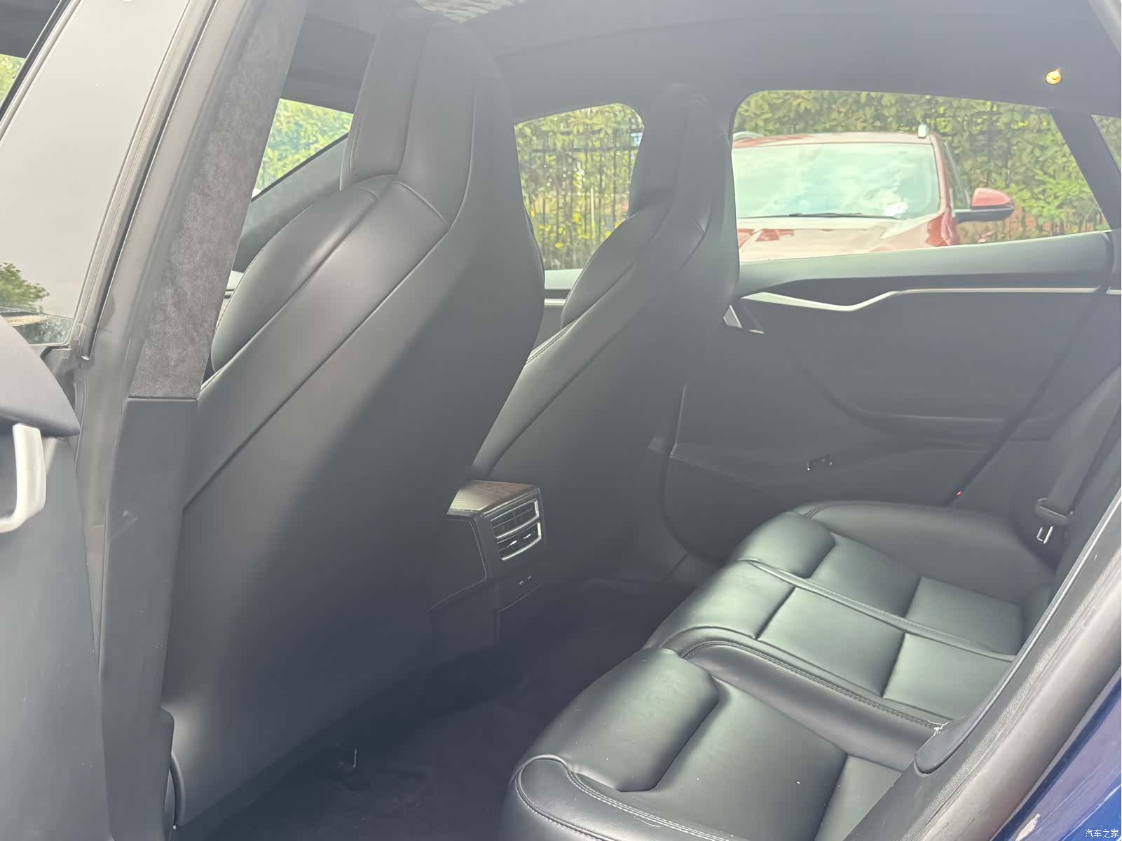 Tesla Model S, 2018 9