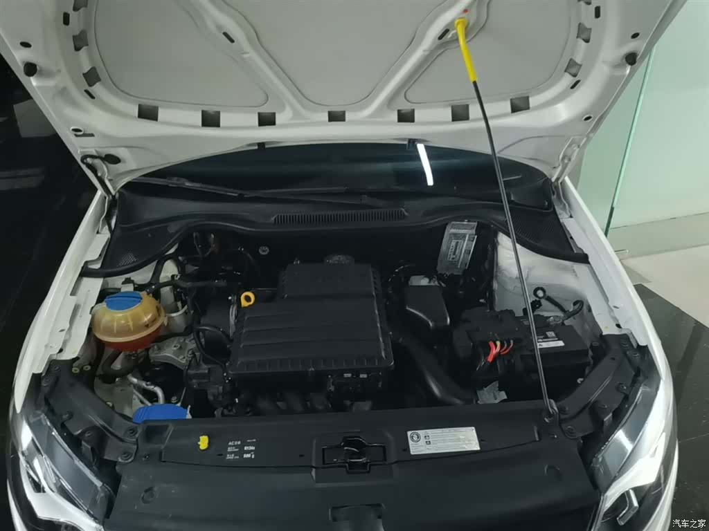Volkswagen Polo, 2015 20