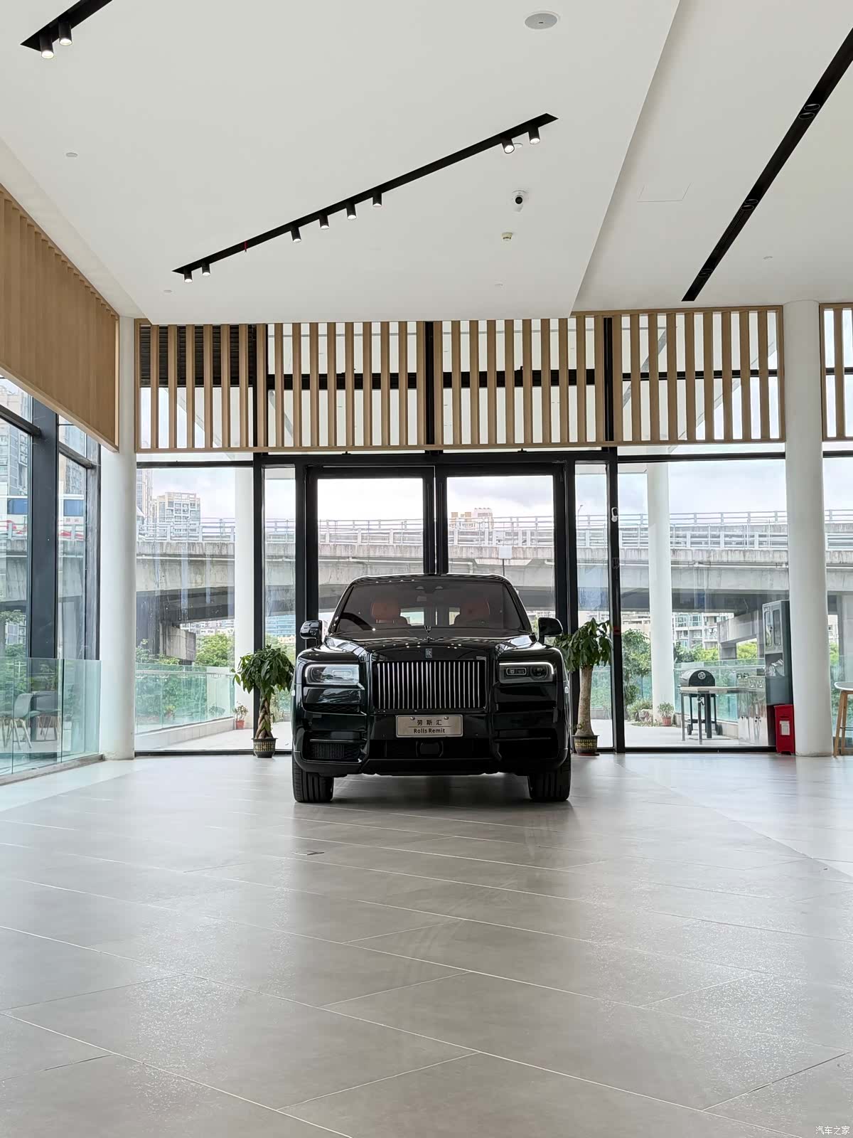 Rolls-Royce Cullinan, 2023 2