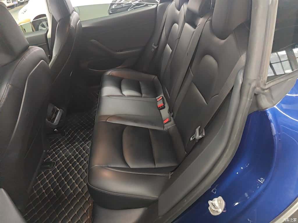 Tesla Model 3, 2020 17