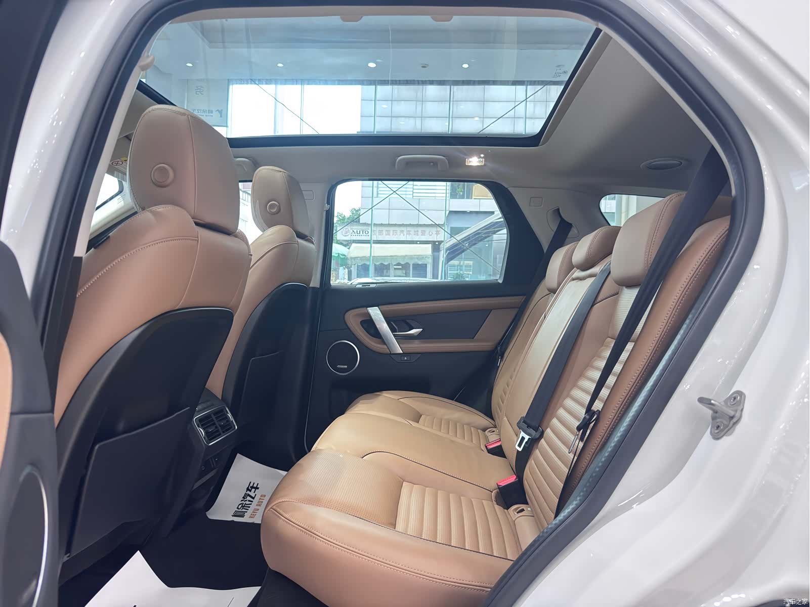 Land Rover Discovery, 2024 11